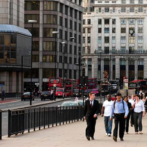 Londyn. Panorama na ulicę King Wiliam St.